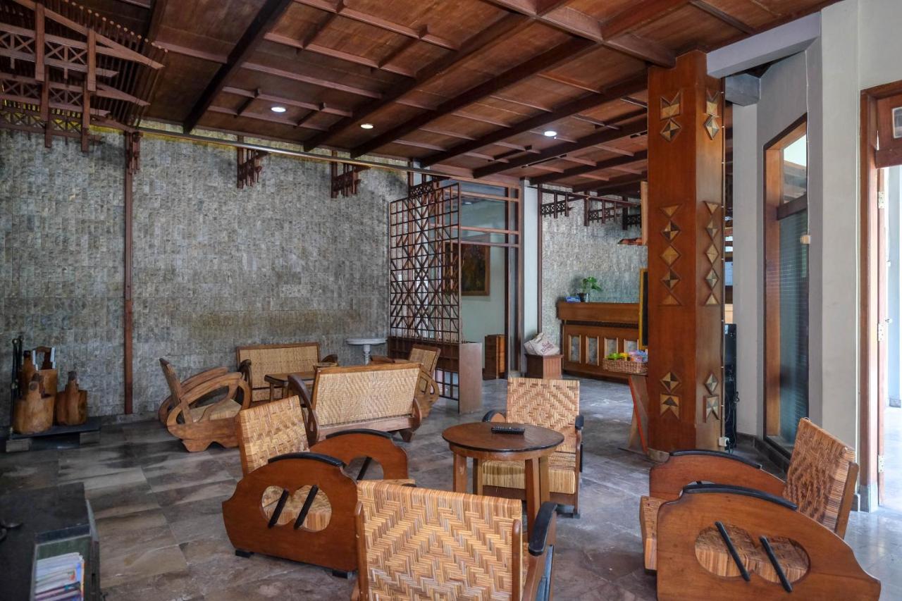 Urbanview Hotel Syariah Wisnugraha By Reddoorz Yogyakarta Exteriér fotografie
