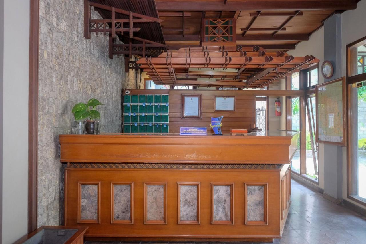 Urbanview Hotel Syariah Wisnugraha By Reddoorz Yogyakarta Exteriér fotografie