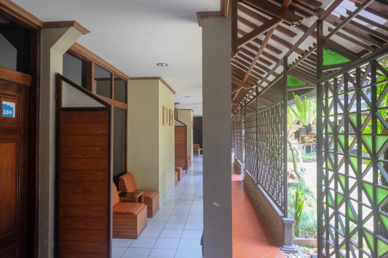 Urbanview Hotel Syariah Wisnugraha By Reddoorz Yogyakarta Exteriér fotografie