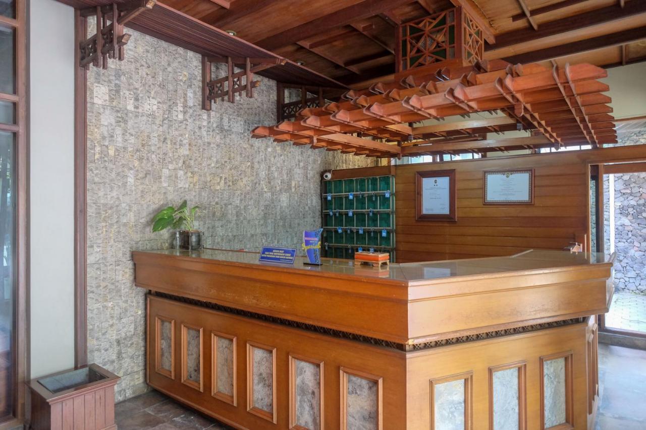 Urbanview Hotel Syariah Wisnugraha By Reddoorz Yogyakarta Exteriér fotografie