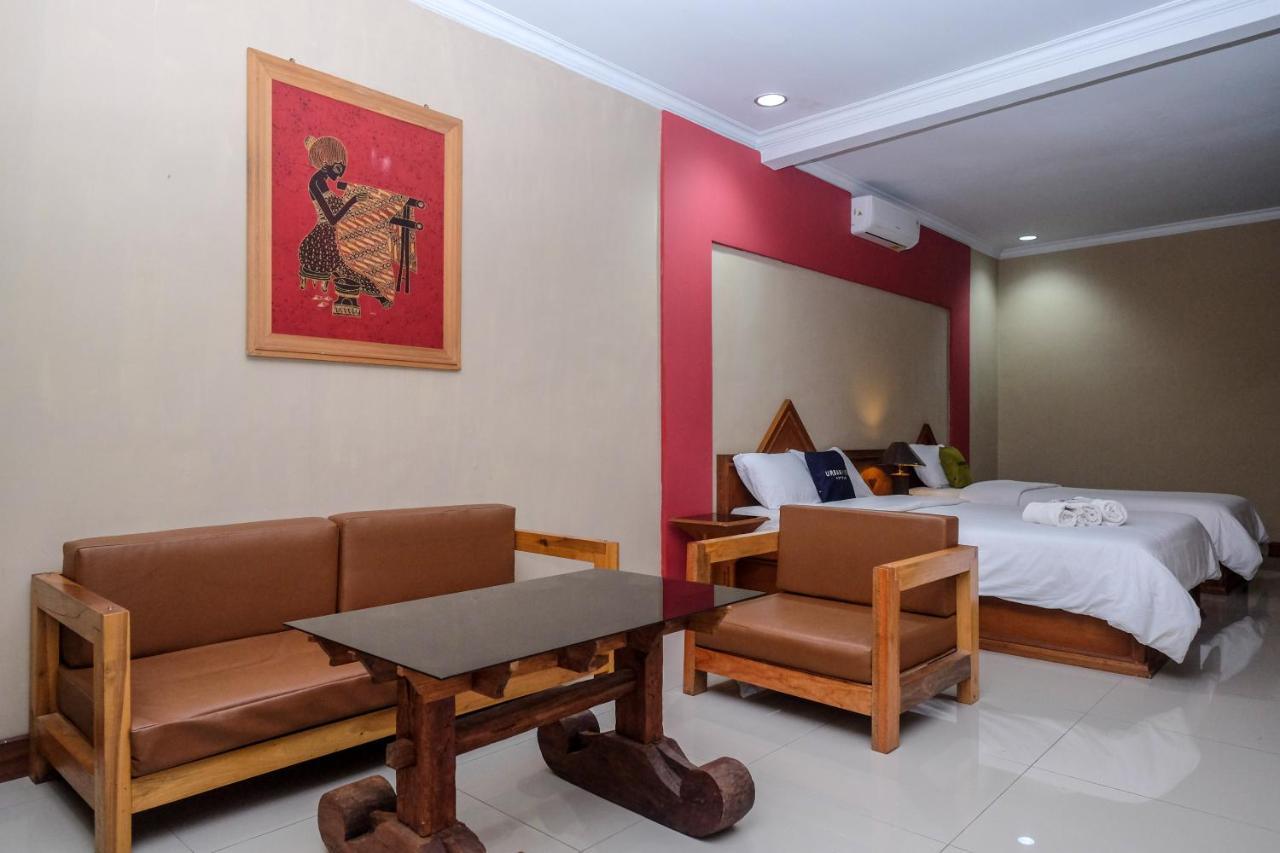 Urbanview Hotel Syariah Wisnugraha By Reddoorz Yogyakarta Exteriér fotografie