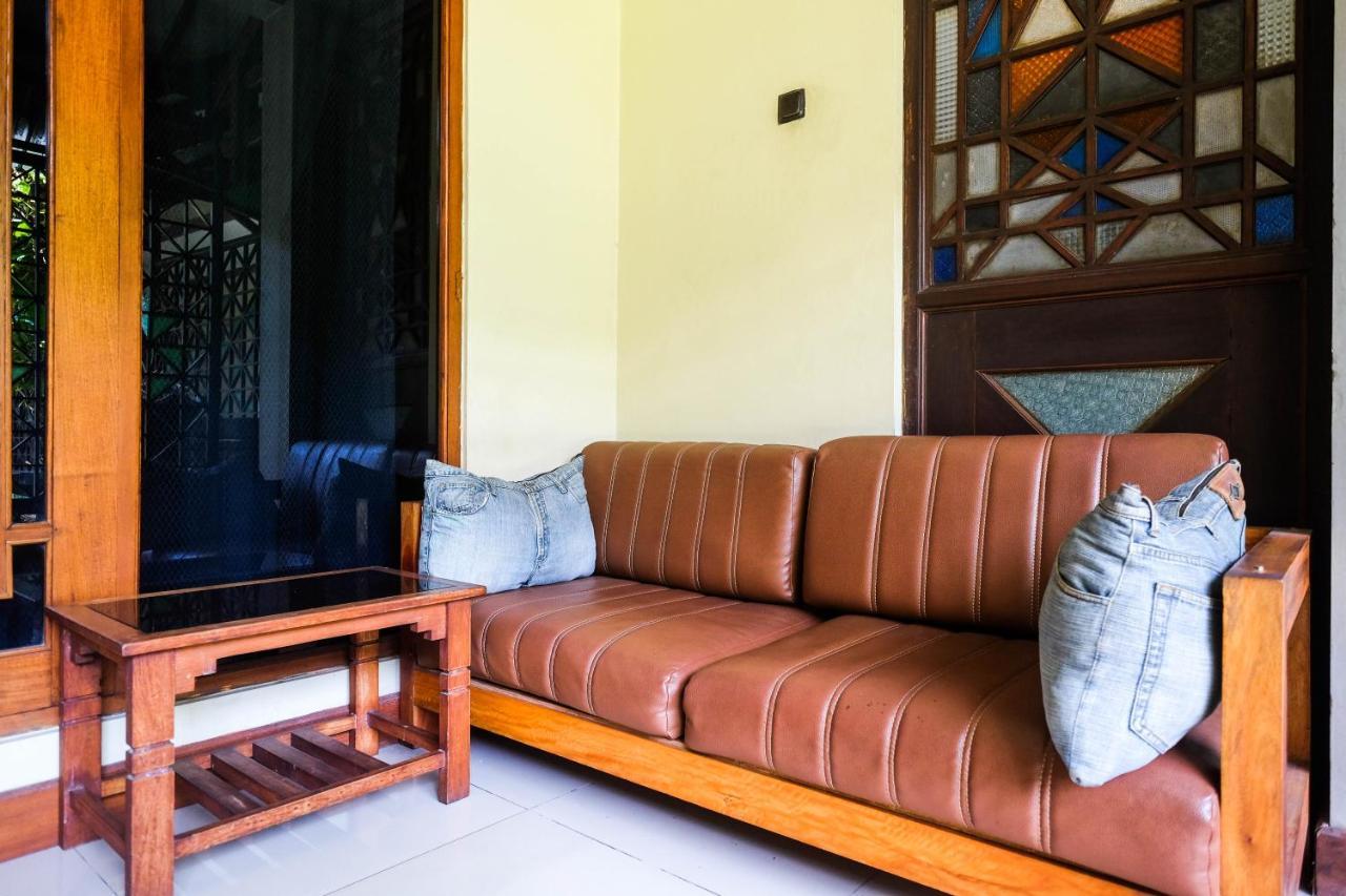 Urbanview Hotel Syariah Wisnugraha By Reddoorz Yogyakarta Exteriér fotografie
