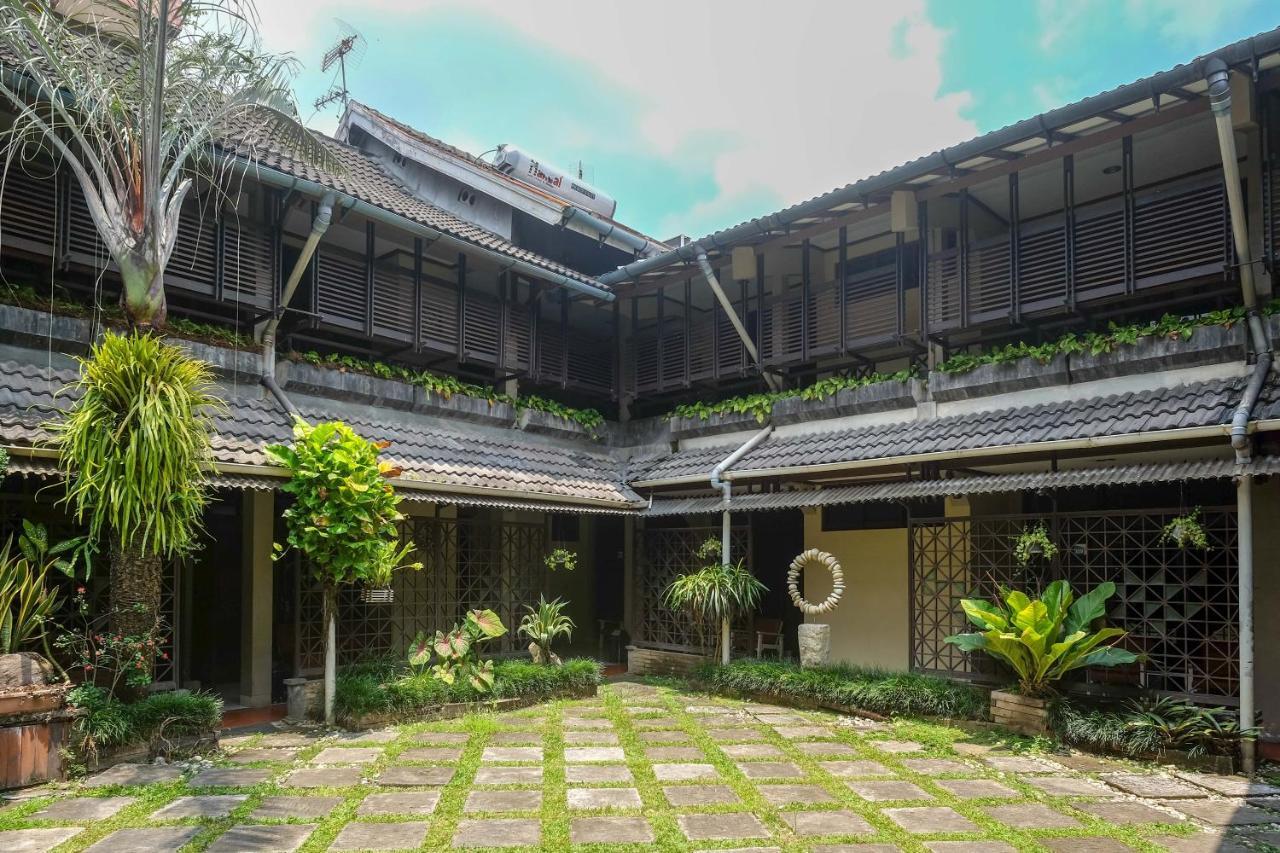 Urbanview Hotel Syariah Wisnugraha By Reddoorz Yogyakarta Exteriér fotografie
