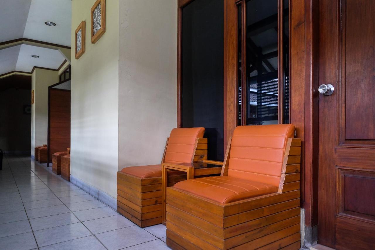 Urbanview Hotel Syariah Wisnugraha By Reddoorz Yogyakarta Exteriér fotografie