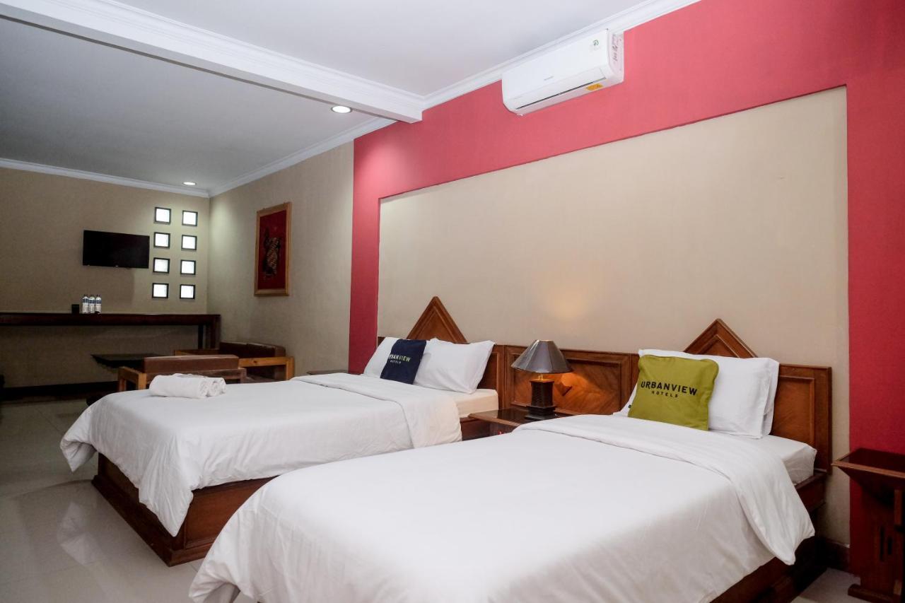 Urbanview Hotel Syariah Wisnugraha By Reddoorz Yogyakarta Exteriér fotografie