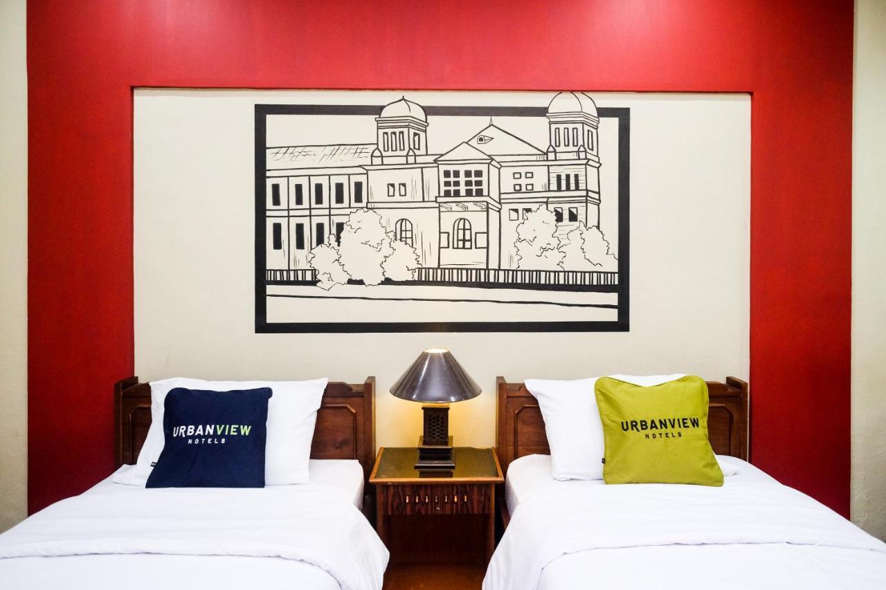 Urbanview Hotel Syariah Wisnugraha By Reddoorz Yogyakarta Exteriér fotografie
