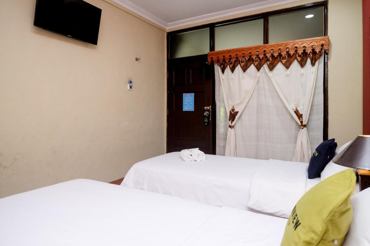 Urbanview Hotel Syariah Wisnugraha By Reddoorz Yogyakarta Exteriér fotografie