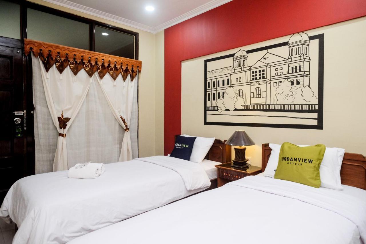 Urbanview Hotel Syariah Wisnugraha By Reddoorz Yogyakarta Exteriér fotografie